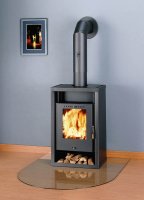 (pilt) Kamin Gent must 5kW